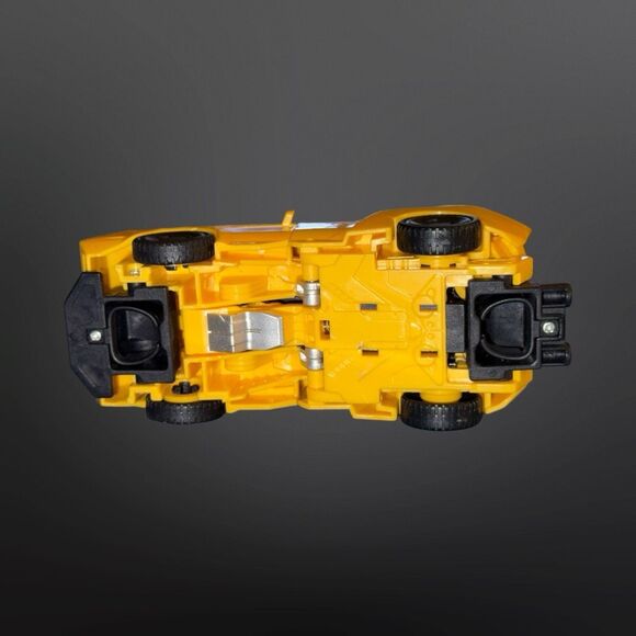 Transformers 1 Step Changer Bumblebee Plastic Action Figure B17 - Picture 7 of 10